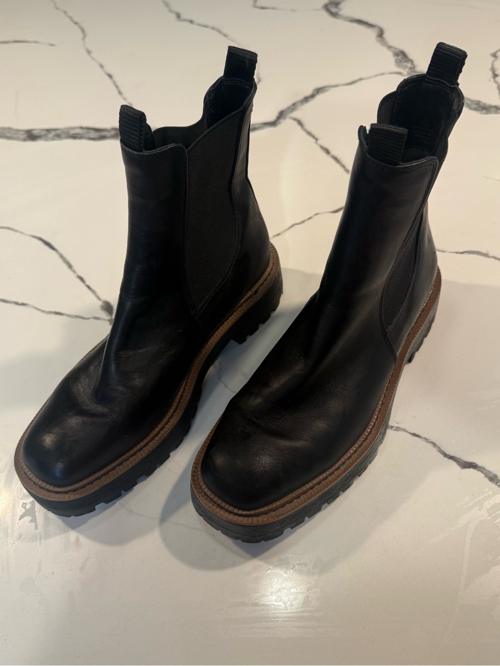 Sam Edelman Black Leather Chelsea Lug Sole Ankle Boots Women’s Size 7.5